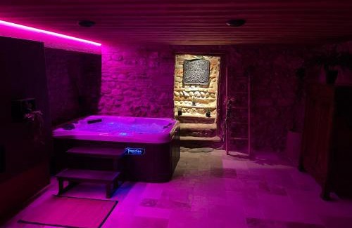 Perouges Casa | Maison Pérouges spa