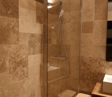 Perouges Casa | Maison Pérouges spa