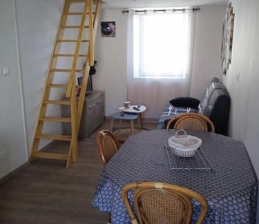 Brassac-les-Mines Casa | Maison pour 2 à 4 personnes