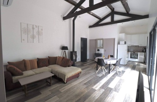 Saint-Just Casa | Maison Pour 4 p. Dans une Pinède D'un Mas Languedocien Avec Piscine et Jacuzzi