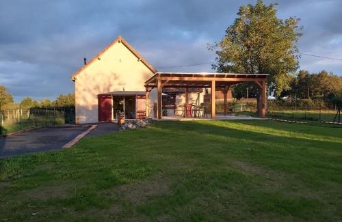 Saligny-sur-Roudon Casa | Maison rénovée en Sologne Bourbonnaise, animaux, jardin, terrasse, clim, wifi, linge et draps inclus - FR-1-489-379