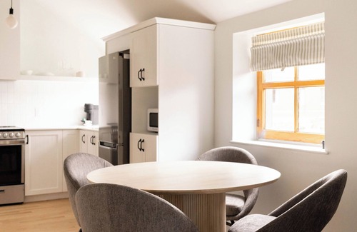 Ville-Marie Apartamento | Maison Rasco by Luxury In Transit