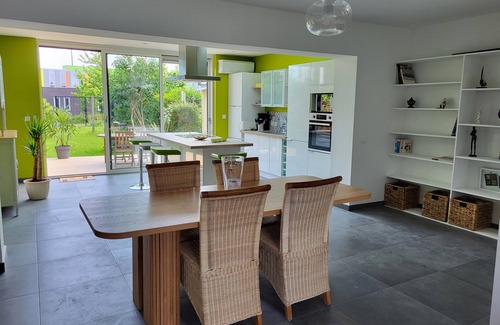 Saint-Andre-lez-Lille Casa | Maison Remise à Neuf, Jardin, Terrasse. Proche Centre Lille