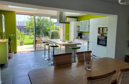 Saint-Andre-lez-Lille Casa | Maison Remise à Neuf, Jardin, Terrasse. Proche Centre Lille