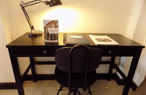 Gosselies Apartamento | Maison Roosevelt - Charleroi Airport - Ideal Families