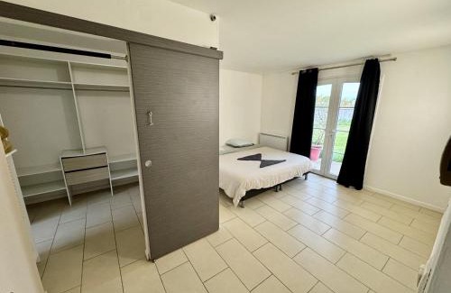 Saint-Just-Sauvage Casa | Maison Sauvage - Balnéo & Espace Fitness