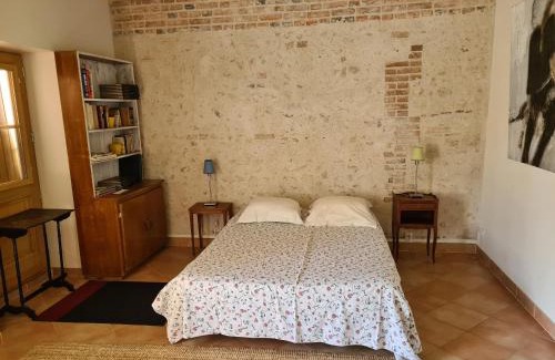 Jouy-le-Potier Casa | Maison solognote calme et boisée, proche châteaux Loire, golf, vélos, ping-pong - FR-1-590-34