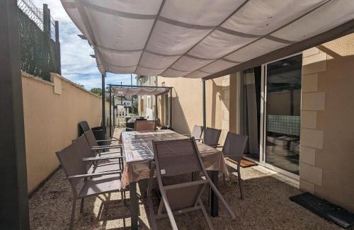 Neuvy-Saint-Sepulchre Casa | Maison spacieuse et contemporaine avec parking, vélos et baby-foot en Berry - FR-1-591-649