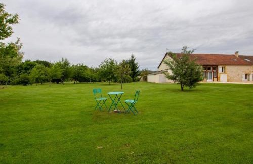 Saint-Germain-et-Mons Casa | Maison spacieuse avec jardin clos et Wifi à Saint-Germain-et-Mons - FR-1-616-63
