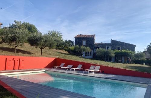 Saint-Lager-Bressac Casa | Maison spacieuse avec piscine à Saint-Lager-Bressac