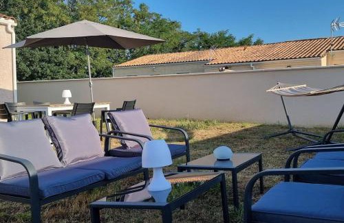 Saint-Seurin-sur-l'Isle Casa | Maison style "Bohême" parfaite entre Collègues ou Famille - Jusqu'à 9 personnes -