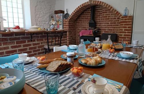 Saint-Vincent-Rive-d'Olt Cama Y Desayuno | Maison sur le Lot