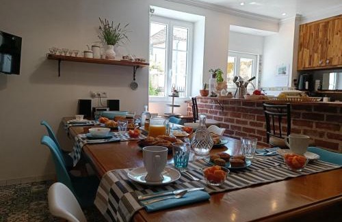 Saint-Vincent-Rive-d'Olt Cama Y Desayuno | Maison sur le Lot