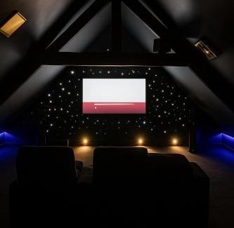 Inzinzac-Lochrist Apartamento | Maison tout équipée! Avec SALLE DE CINÉMA!
