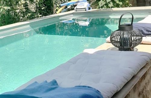Collorgues Casa | Maison typique provençale - Piscine privée - Clim