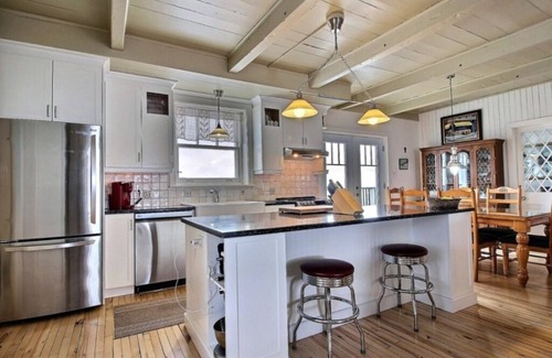 Cap-a-l'Aigle Casa | Maison victoria Inn