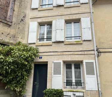 Noyon Casa | Maison ville centre cathédrale