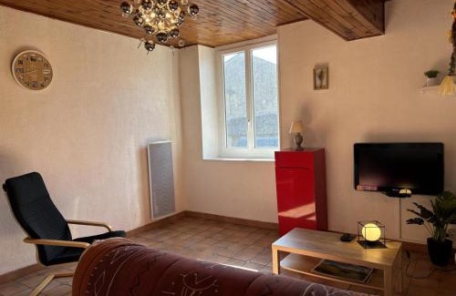 Saulcet Casa | Maison viticole charmante avec terrasse et jardin à Saulcet, animaux acceptés - FR-1-489-544