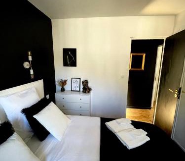 Mont-Dore Apartamento | Maison Yuki - Appartement chic - Netflix et Parking gratuit