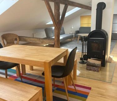 Degerndorf Apartamento | Maisonette mit Kaminöfen Nähe Starnberger See und München