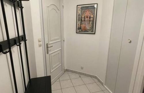 Doue-la-Fontaine Casa | Maisonette parking privé gratuit