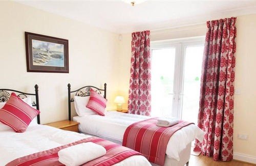 Port-Eynon Casa | Maize Cottage in the beautiful Swansea