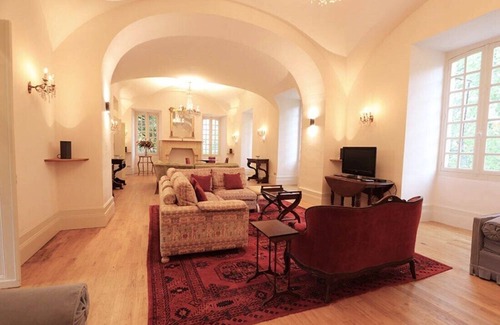 Urval Otro | SPLENDID CHARTREUSE CLASIFICADO DE LA XVII DOMINANTE LA DORDOGNE Y LA PISCINA DELICIEUSE