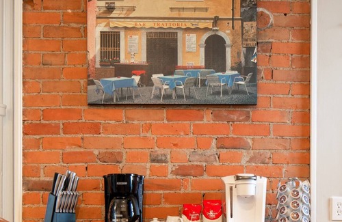 Walnut Hills Apartamento | Majestic and Spacious 3 Bdrm 2 Bath Near Eden Park