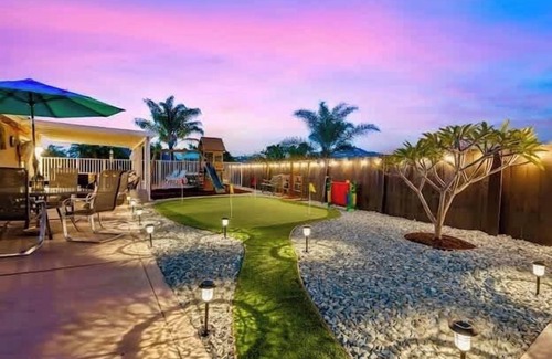 Spring Valley Casa | Majestic Views Pool&Jacuzzi, Mini Golf, Playground