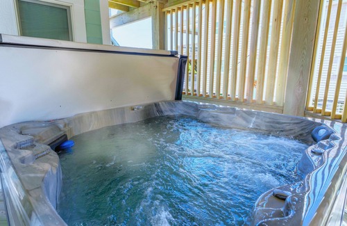 Nags Head Casa | Majestic Views, Surf, Pvt Hot Tub, Game Room, Deck Fully Loaded, Arcade