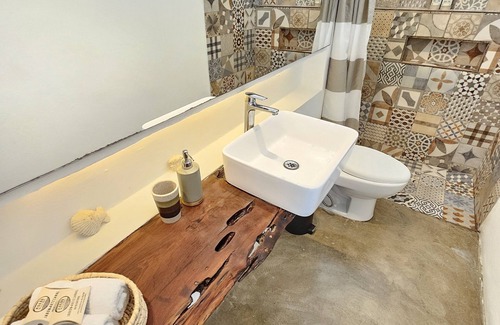 Palomino Hotel | Makao Beach Hotel