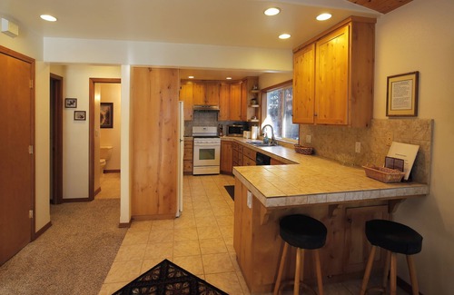 Zephyr Cove Casa | Románticas puestas de sol, vistas al lago, playa privada para propietarios en la maravillosa bahía de Marla