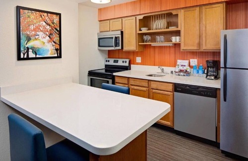 Shoreline West Casa | Make our Palo Alto hotel your base in Mountain in View