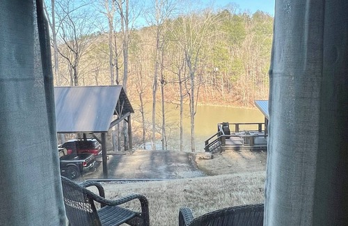 Logan Casa | Making Waves at Lewis-Smith Lake in Arley, AL