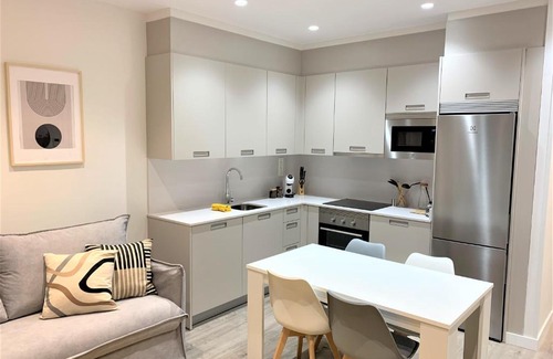 Gijon Apartamento | Malú Playa con Opción de Parking,