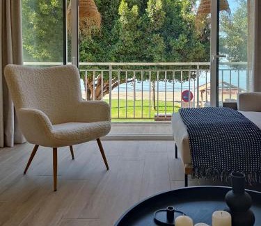 Playas del Palo Apartamento | Malaga stylish beach apartments