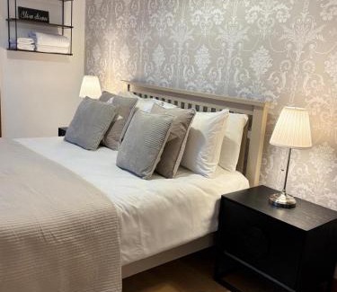 Malahide Casa | Malahide Guest Rooms