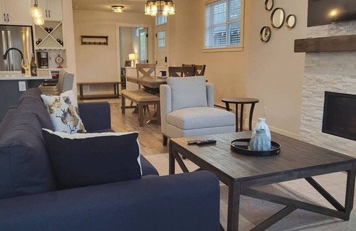 Okanagan-Similkameen Casa | Malbec Cottage - See the pool from your deck! #49