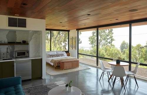 Eastern Malibu Casa | Estudio moderno Malibu Mid-Century con vista al mar