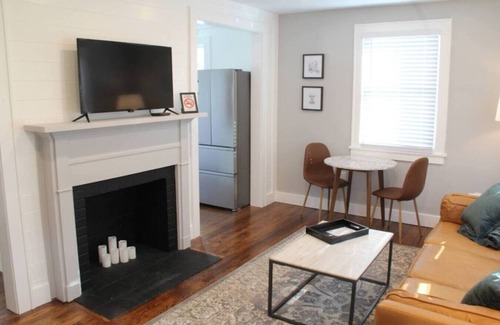 Downtown Knoxville Casa | Mall St · Cozy Haven In The City W/Deck <5 min to DT Knox