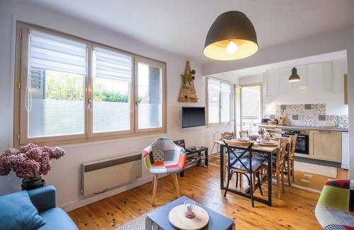 Saint-Julien-de-Lampon Casa | Maloan – Casa Climatizada con Piscina Privada & Cocina Exterior en Dordoña