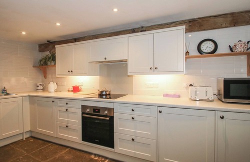 Bishops Castle Cabaña | MALT HOUSE, family friendly, with a garden in Bishop's Castle