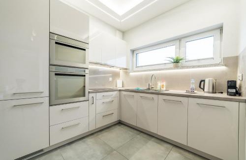 Nowe Miasto Apartamento | Malta Deluxe - AC - Parking - City View