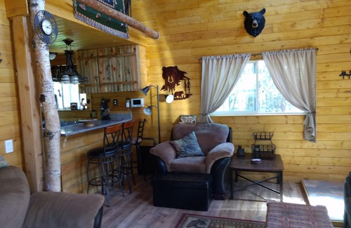 Funny River Cabina | Alquiler de cabañas: Soldotna, cerca del río Kenai, ideal para familias, ideal para pescadores