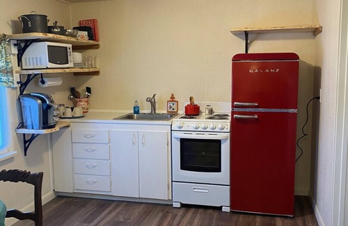 Burns Casa | Mama Bear’s Den- Pet Friendly