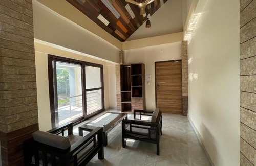 Pasighat Casa | Mama loongs abode