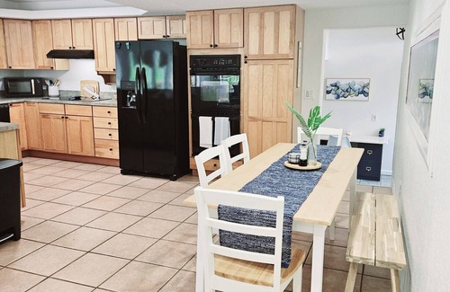 Weeki Wachee Gardens Chalet De Esquí | Manatee Cove Compound Retreat Star5Vacations