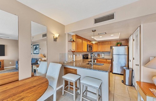 Englewood Condominio | Manatee Harbor: Marina, Heated Pool/Spa, Ferry to Island, Private/Public Beaches