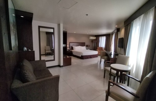 Lahug Hotel | Mandarin Plaza Hotel