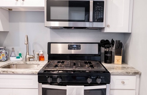 Saint Roch Casa | Mandeville Creole Cottage Historic Getaways lower